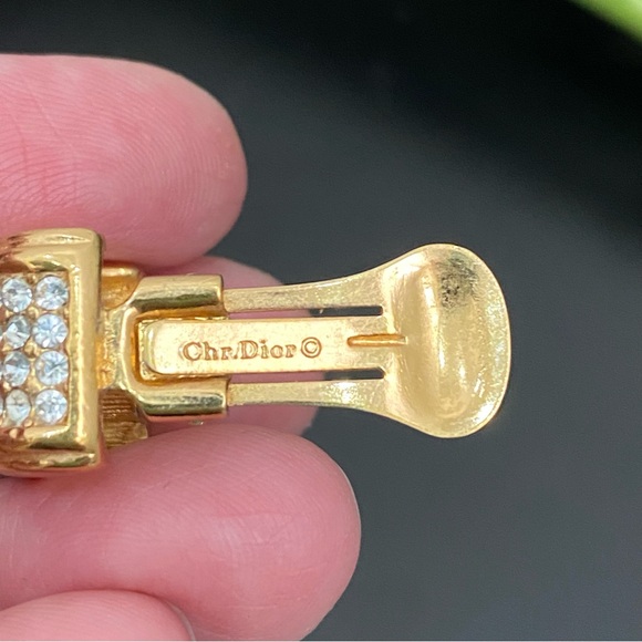 Vintage CHRISTIAN DIOR Goldtone Clear Pave Crystal Half Hoop Clip Earrings 17g - Picture 15 of 16
